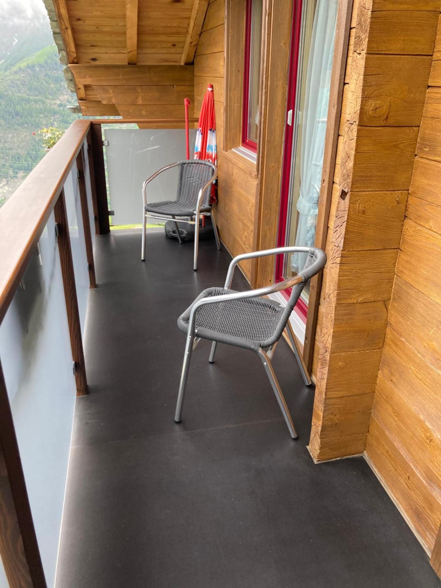 Ferienwohnung Haus Dorfblick Grächen Exterior foto